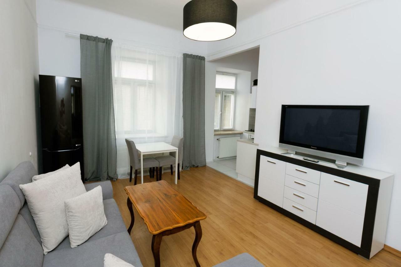 Apartment - Old Town - Cyrulicza ลูบลิน ภายนอก รูปภาพ